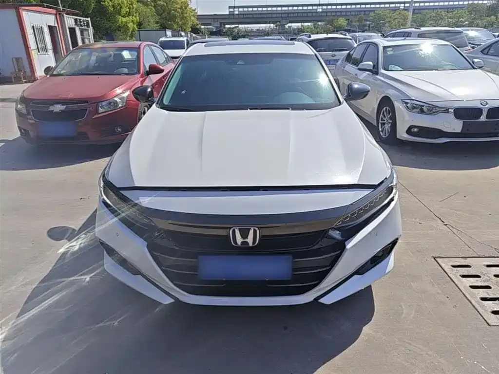 Honda Accord — фото 3