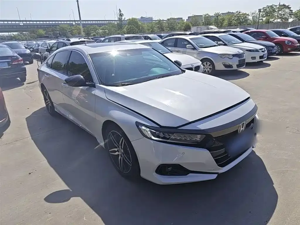 Honda Accord — фото 4