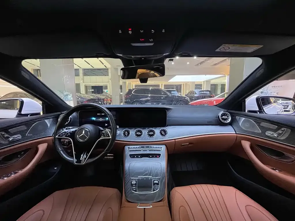 Mercedes-Benz CLS — фото 8
