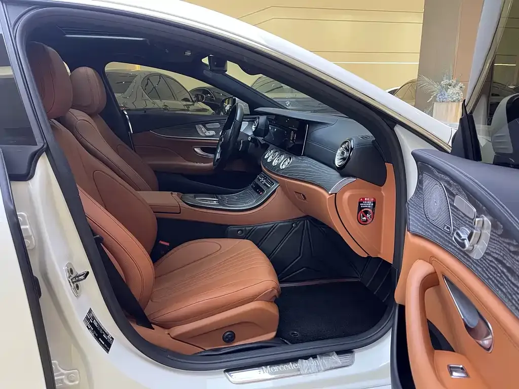 Mercedes-Benz CLS — фото 5