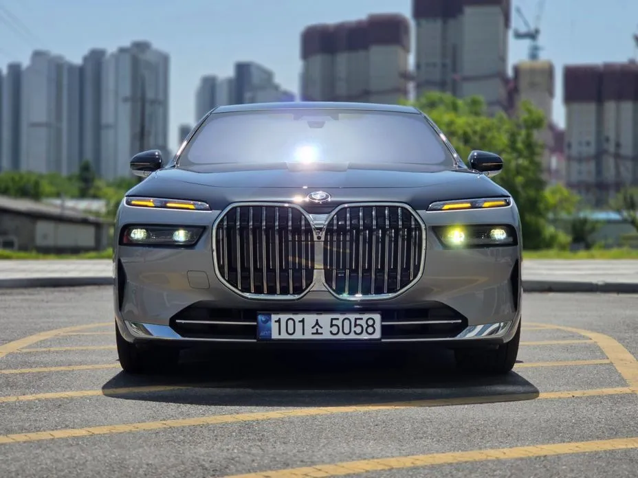 BMW 7-Series 2024 из KR, фото 8