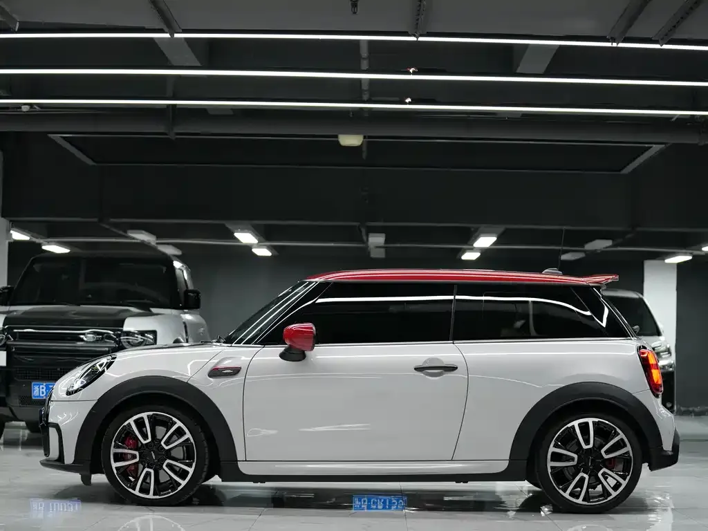 MINI JCW (John Cooper Works) — фото 9