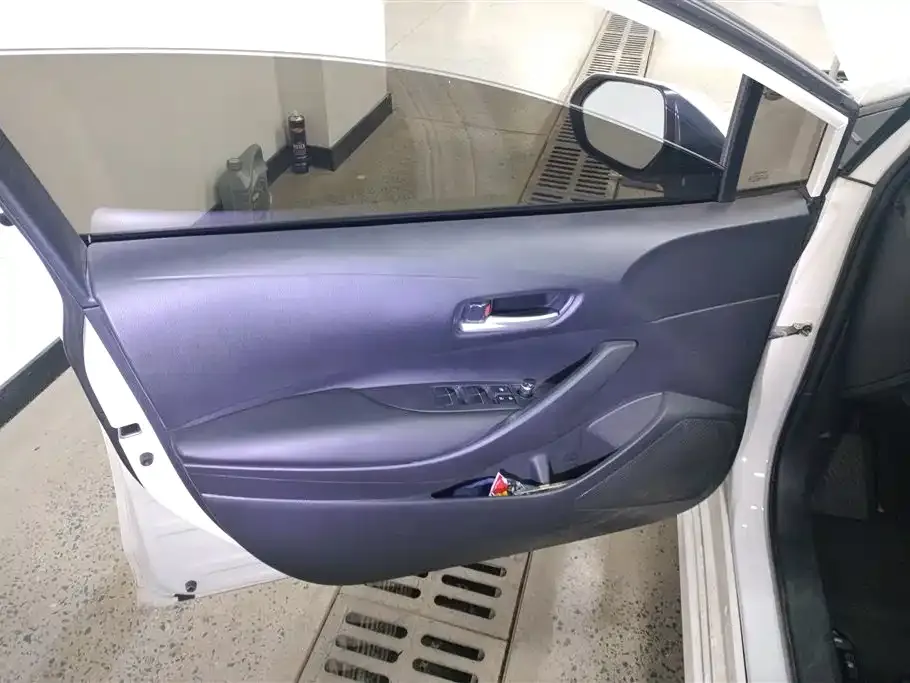 Toyota Corolla — фото 2