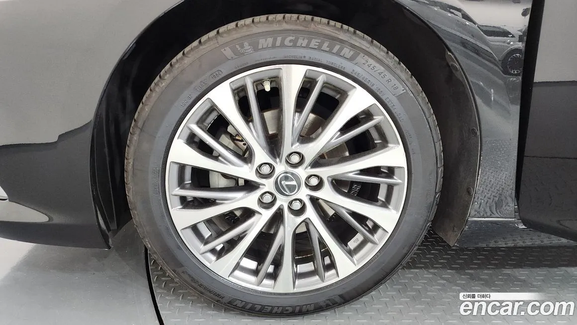 Lexus ES 2021 из KR, фото 10
