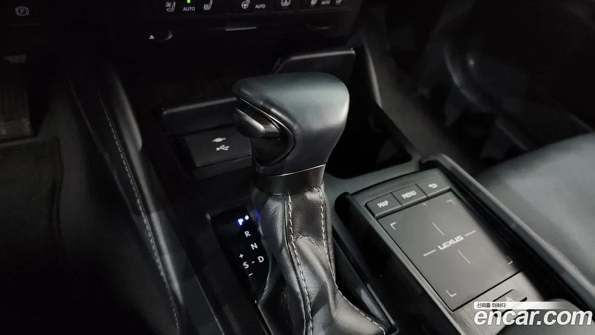 Lexus ES 2021 из KR, фото 4