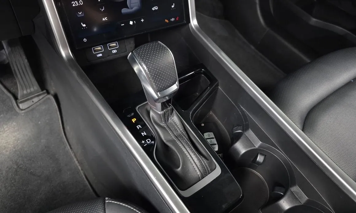KG Mobility (Ssangyong) Torres 2023 из KR, фото 4