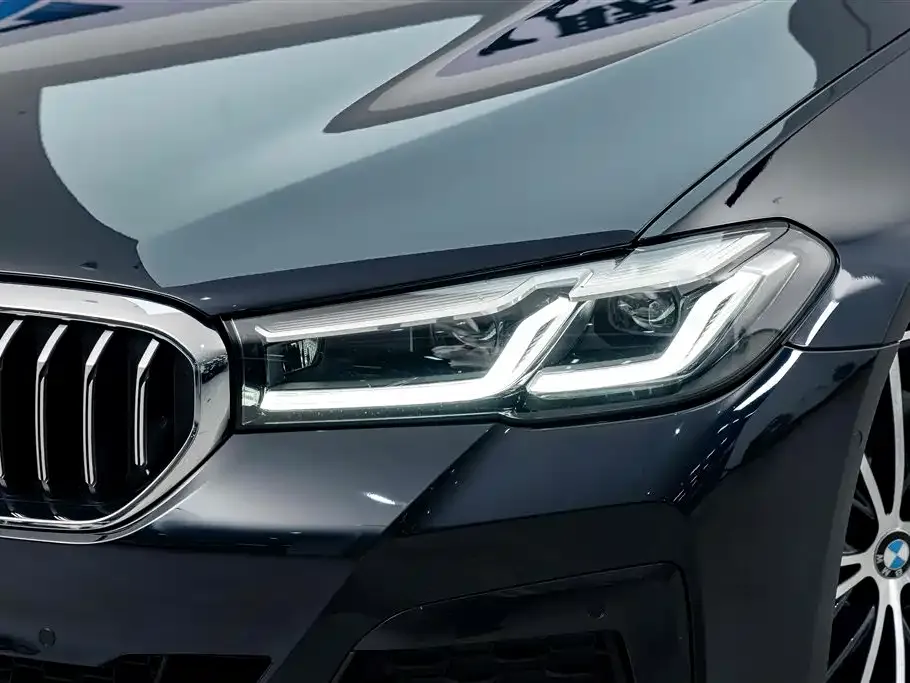 BMW 5 Series — фото 4