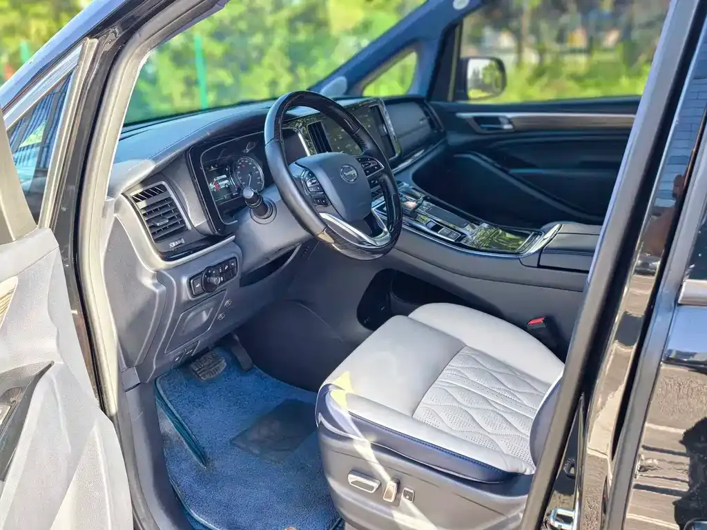 GAC Motor Trumpchi M8 — фото 2