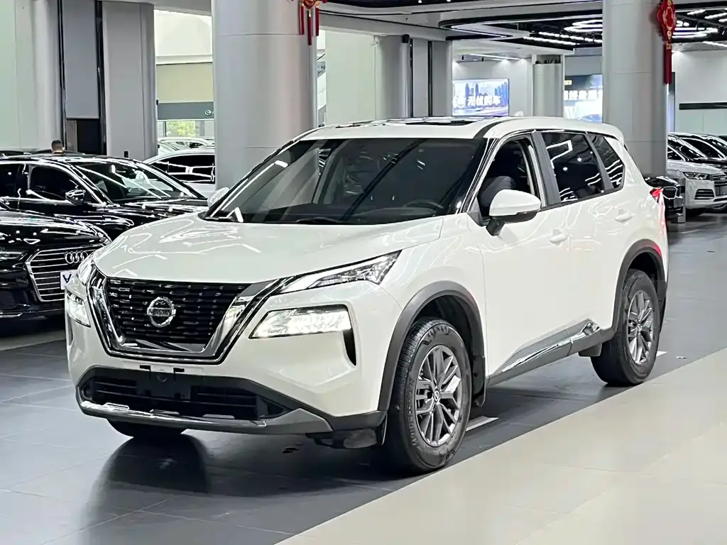 Nissan X-Trail — фото 1