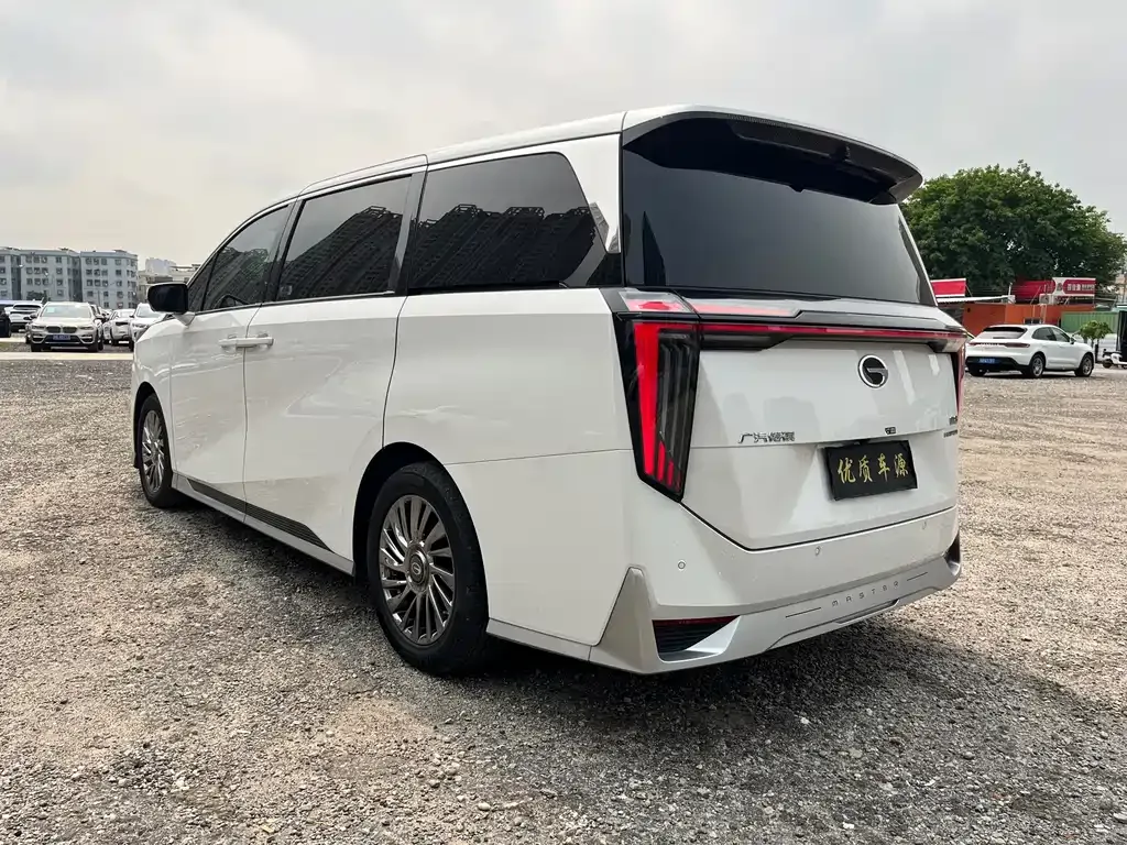 GAC Motor Trumpchi M8 — фото 10