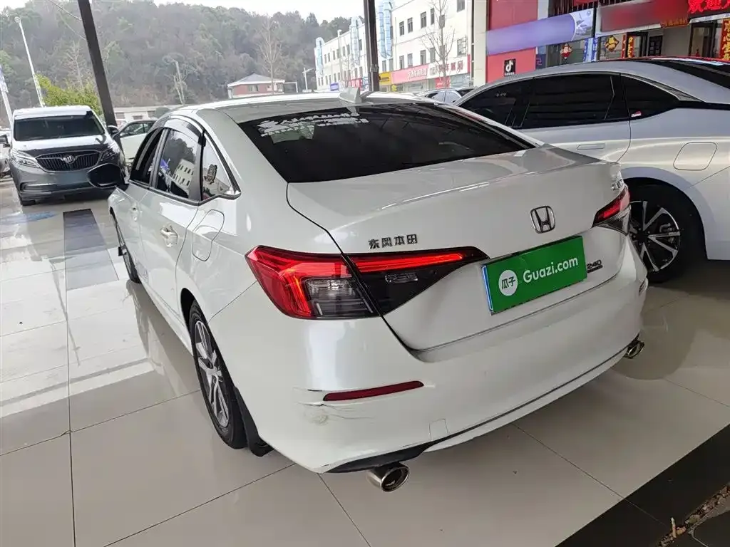 Honda Civic — фото 10