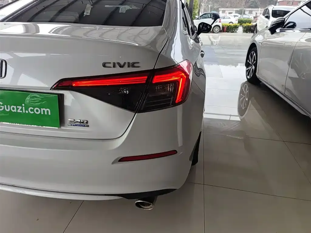 Honda Civic — фото 4