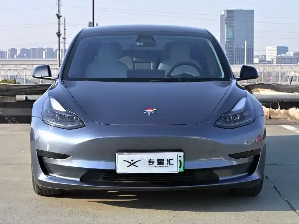 Tesla Model 3 — фото 6