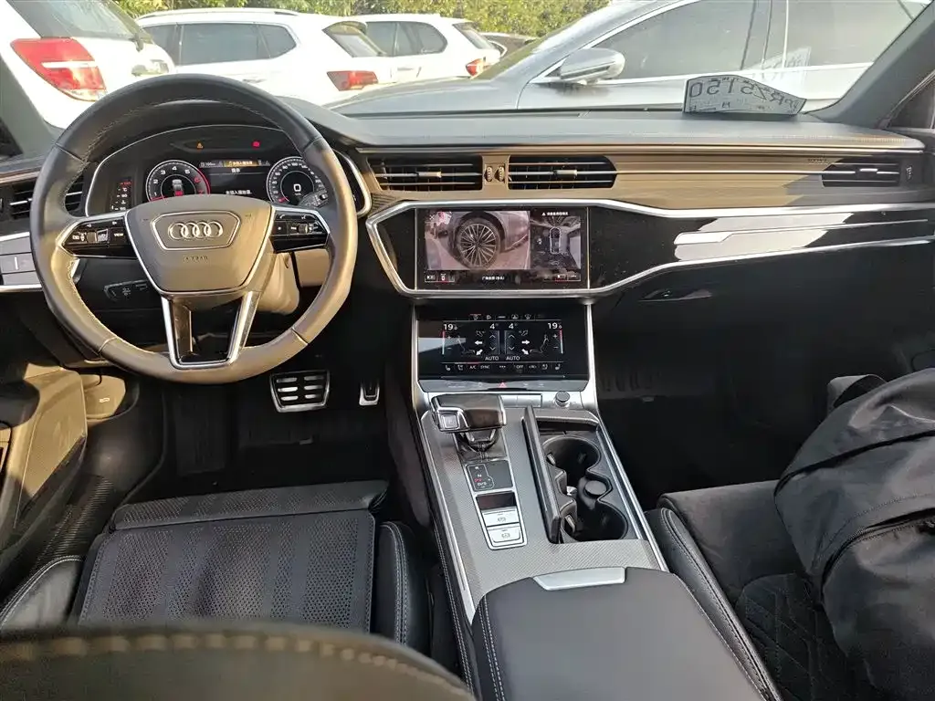 Audi A6L — фото 7