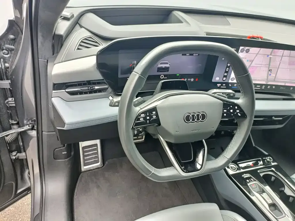 Audi Q6L e-tron — фото 10