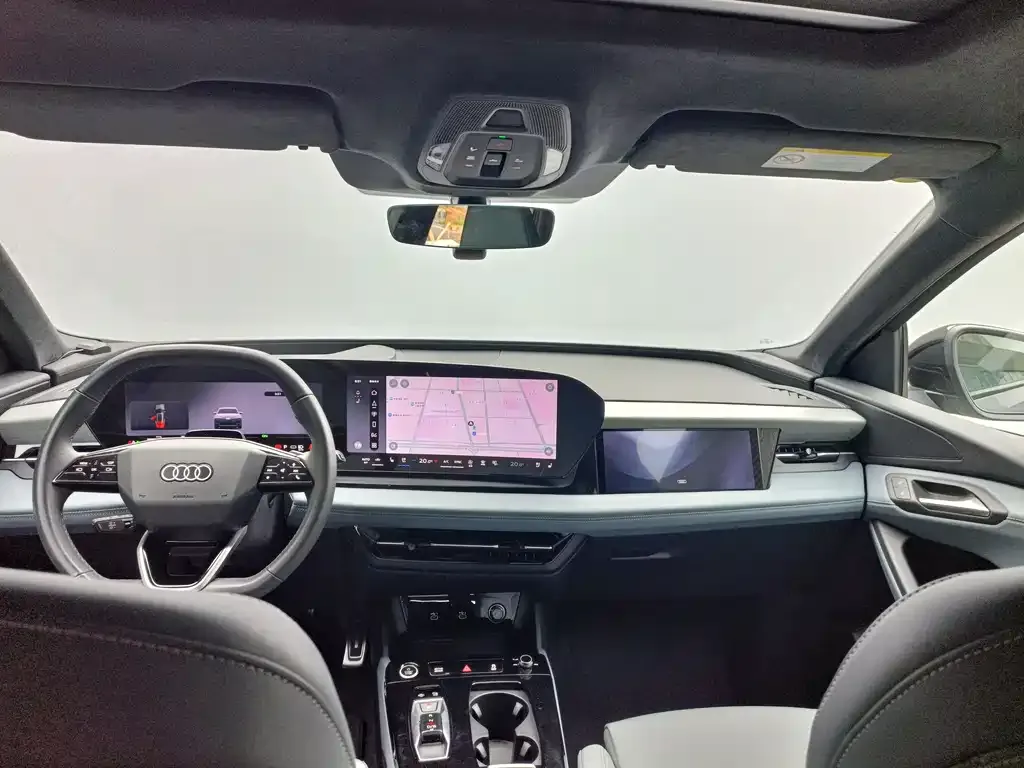 Audi Q6L e-tron — фото 2