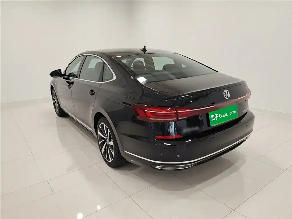 Volkswagen Passat — фото 9