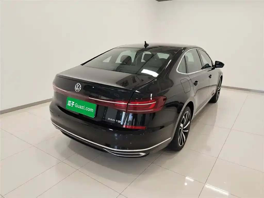 Volkswagen Passat — фото 2