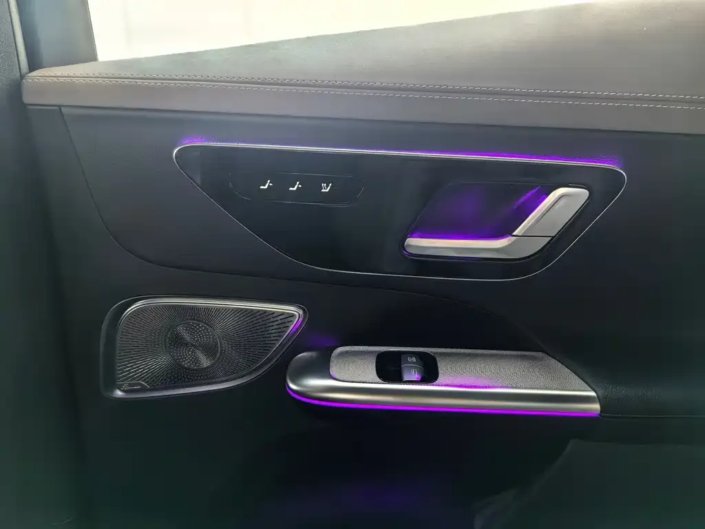 Mercedes-Benz EQE SUV — фото 2