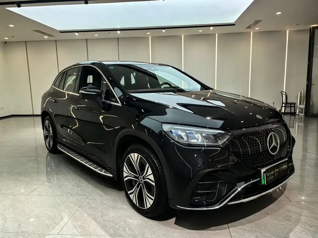 Mercedes-Benz EQE SUV — фото 4