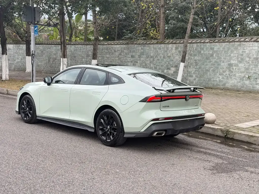 Changan UNI-V 2024 из CN, фото 8