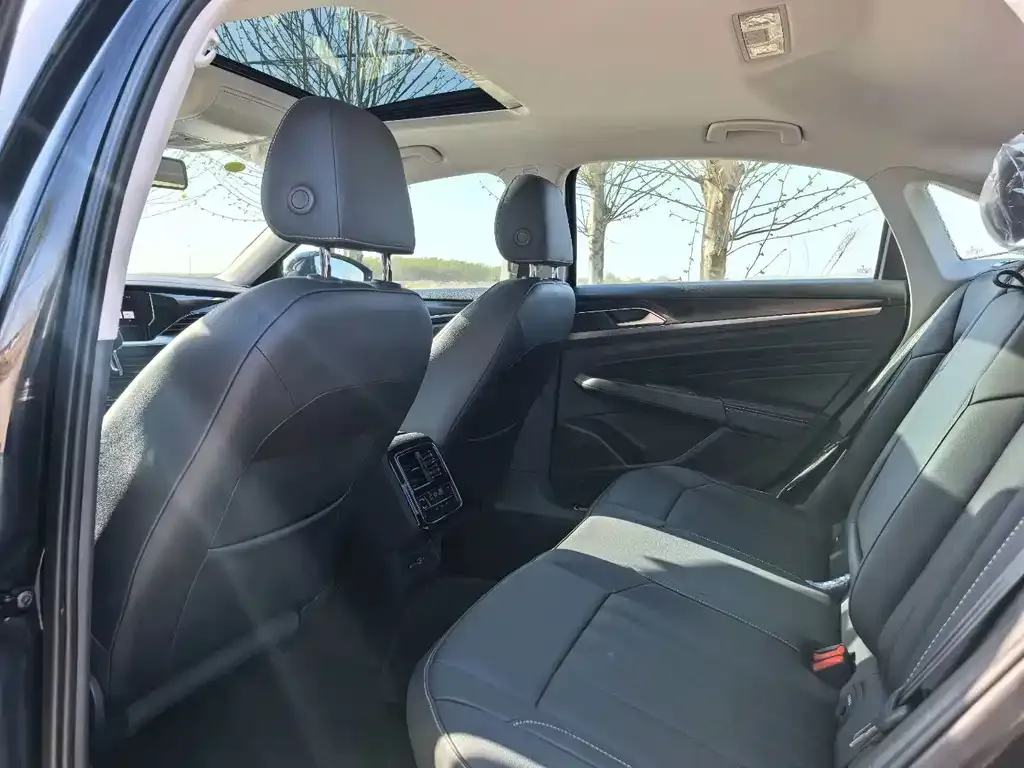 Volkswagen Passat New Energy 2026 из CN, фото 6