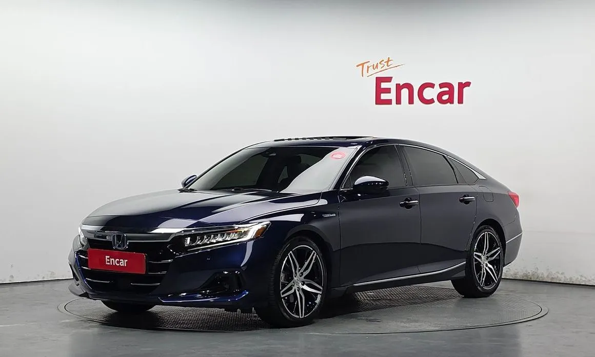Honda Accord — фото 1