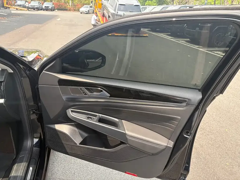 Volkswagen Passat — фото 3