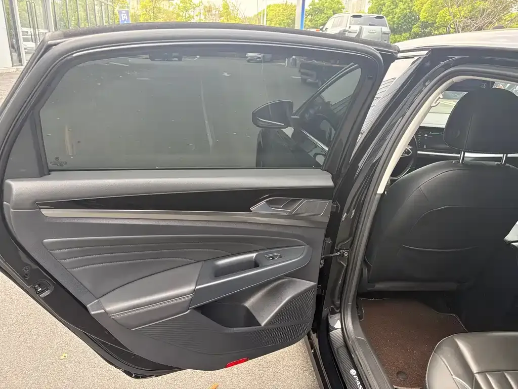 Volkswagen Passat — фото 4