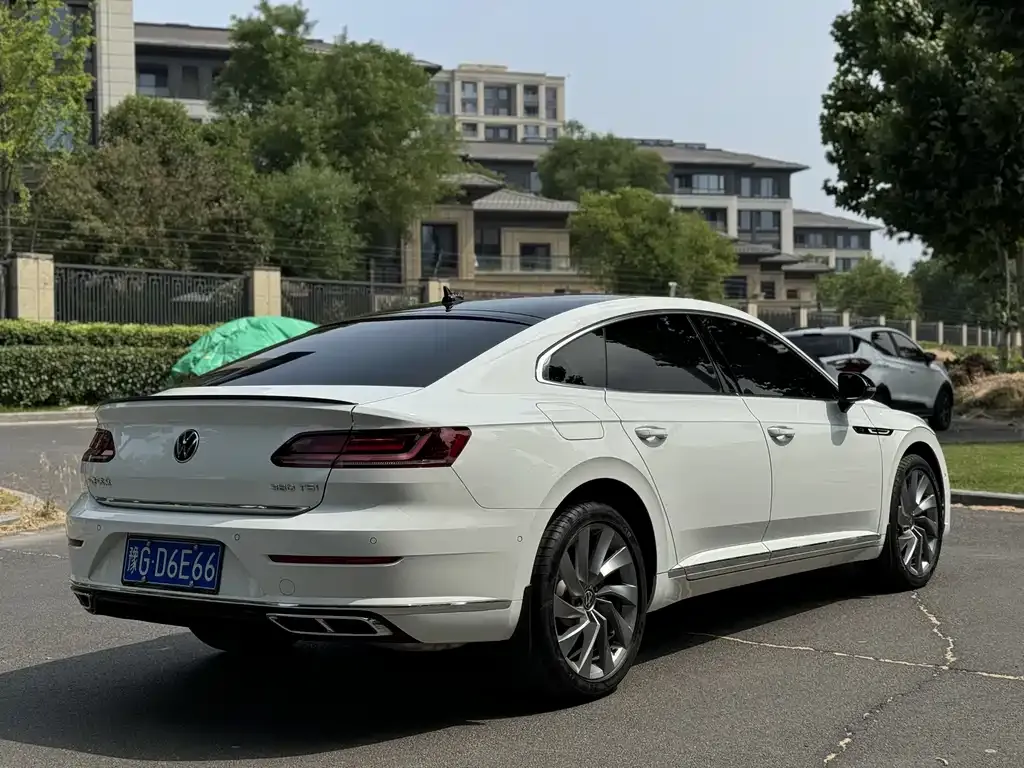 Volkswagen CC — фото 8