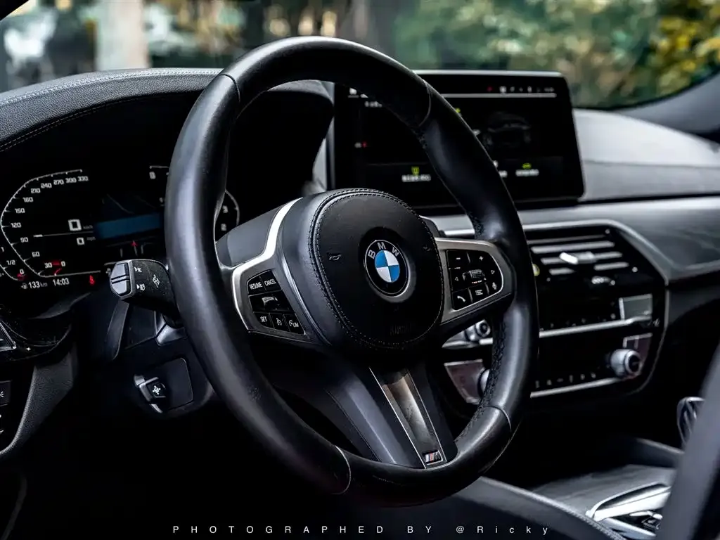 BMW 5 Series — фото 3