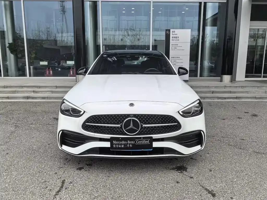Mercedes-Benz C-Class — фото 1
