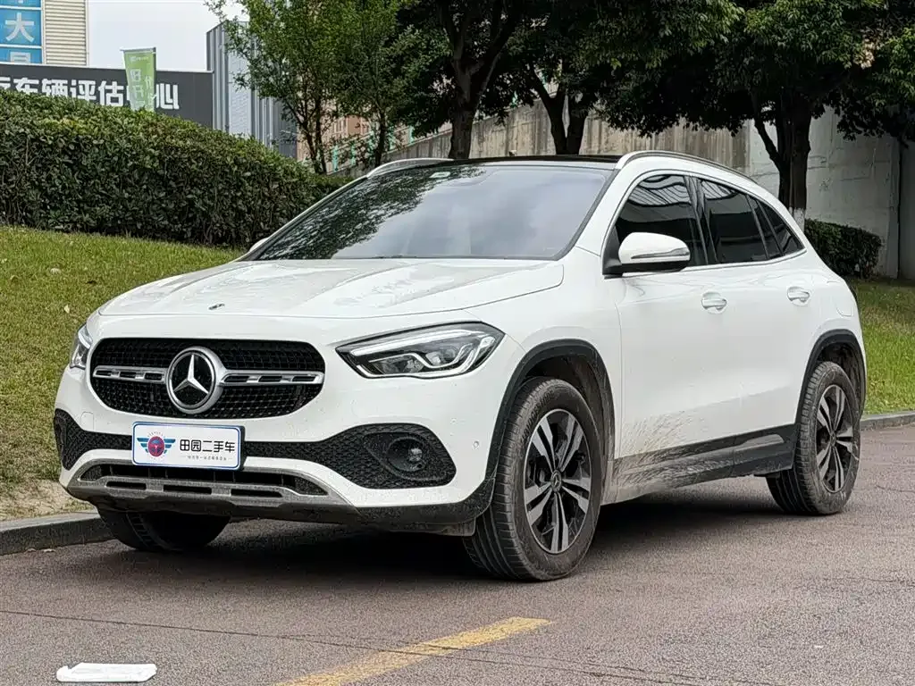 Mercedes-Benz GLA — фото 1