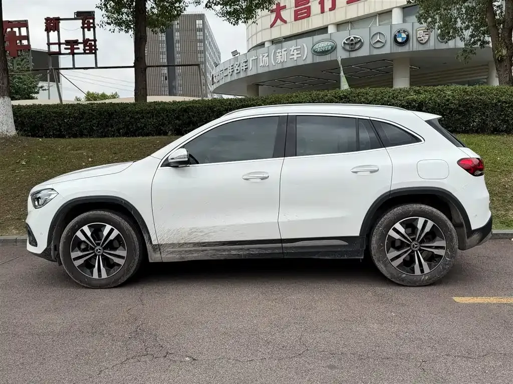 Mercedes-Benz GLA — фото 9