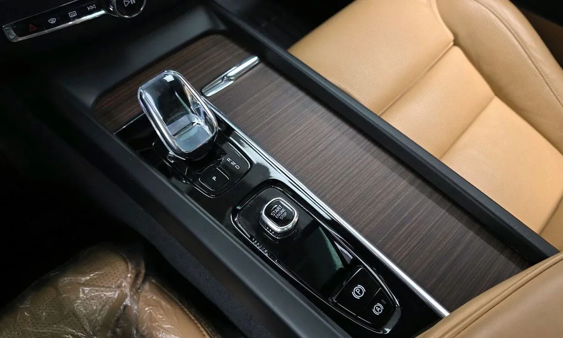 Volvo XC60 2023 из KR, фото 6