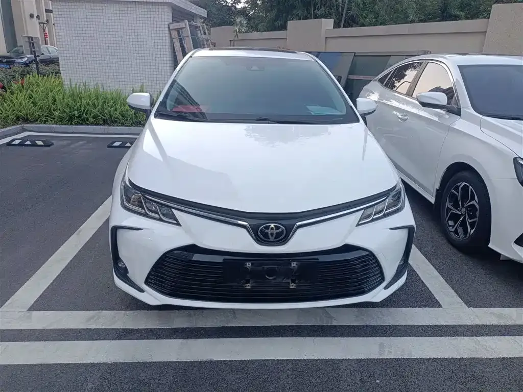 Toyota Corolla — фото 3