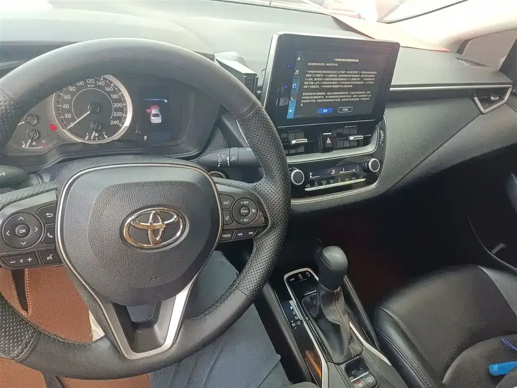 Toyota Corolla — фото 7