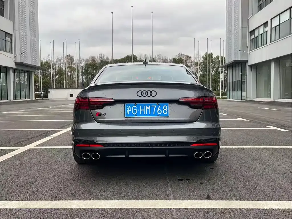 Audi S4 — фото 9