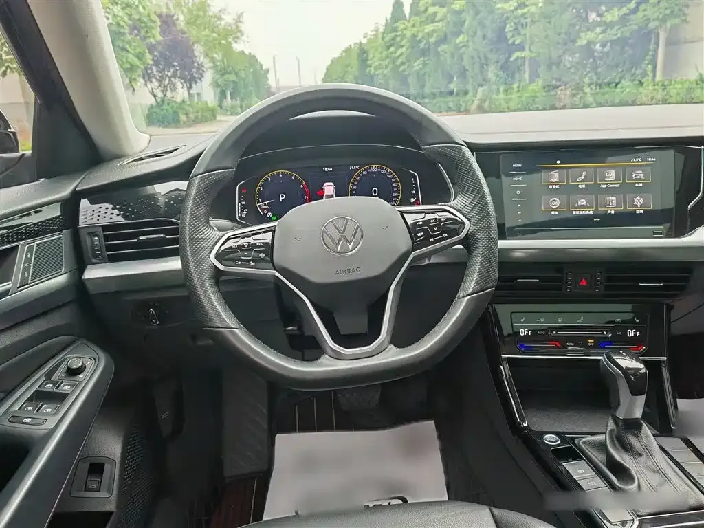 Volkswagen Passat — фото 4