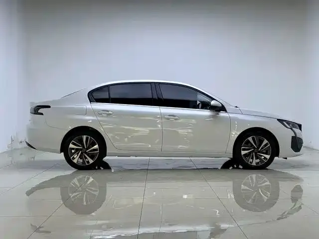 Peugeot 408 2025 из CN, фото 3