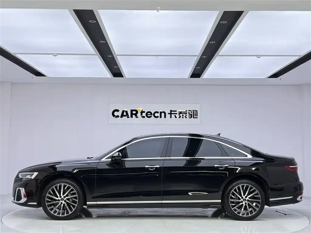 Audi A8 — фото 4
