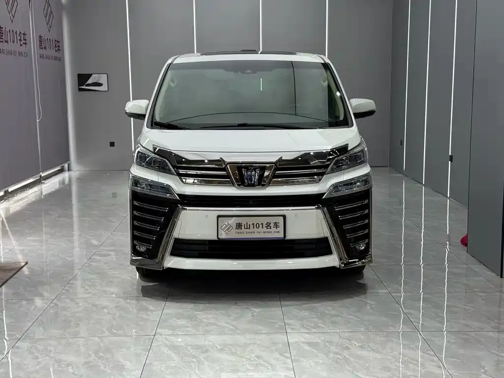 Toyota Vellfire — фото 4