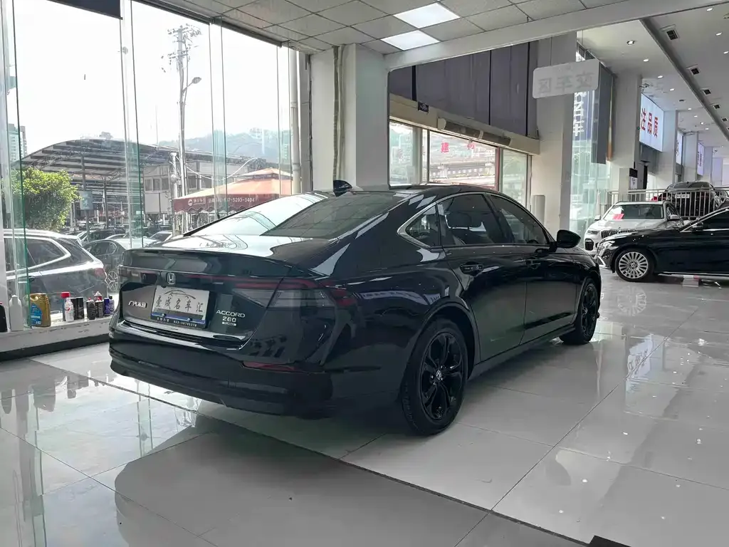 Honda Accord — фото 2
