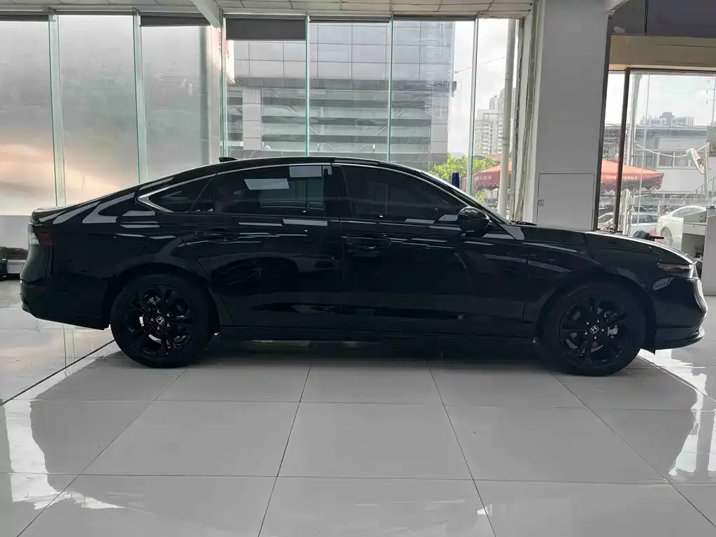 Honda Accord — фото 4