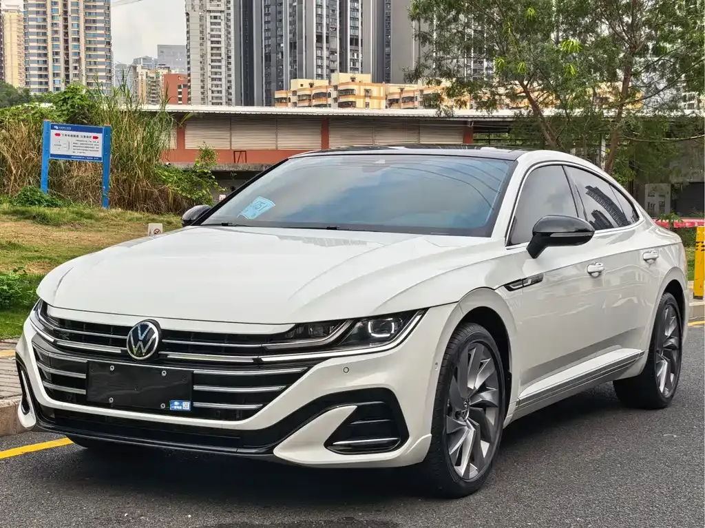 Volkswagen CC — фото 1