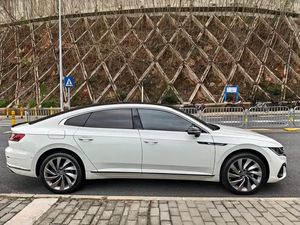 Volkswagen CC — фото 7