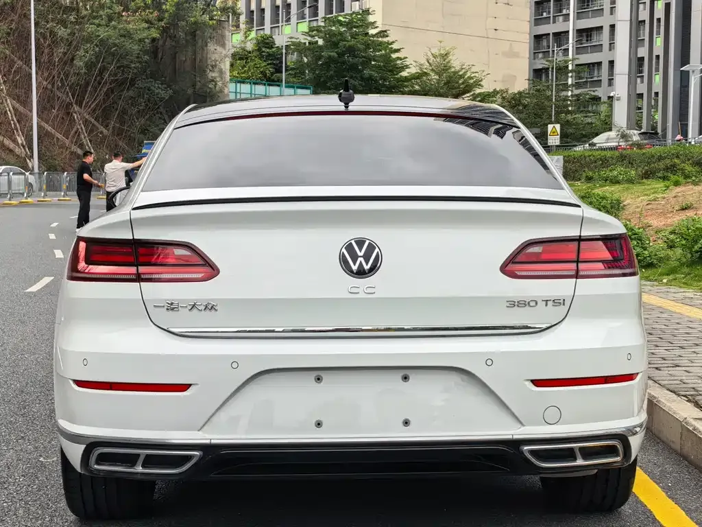 Volkswagen CC — фото 8