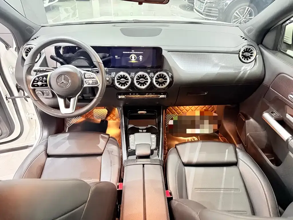 Mercedes-Benz GLA — фото 9