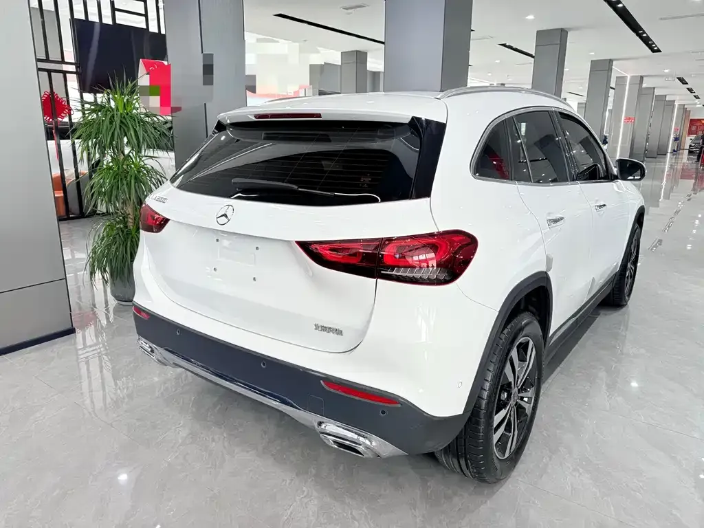 Mercedes-Benz GLA — фото 3