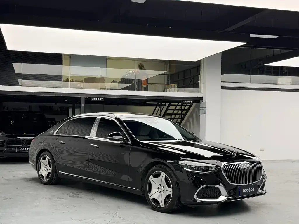 Mercedes-Benz S-Class — фото 1